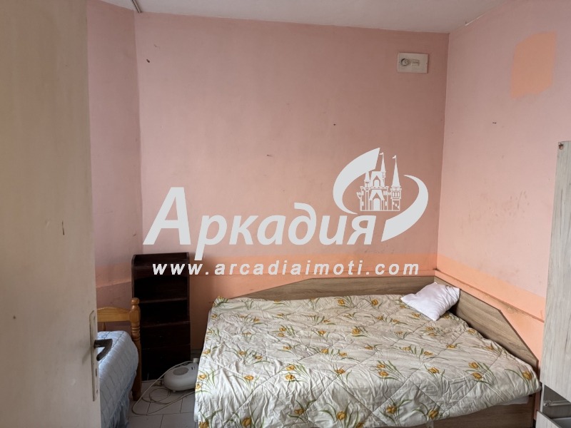 Продава  2-стаен град Пловдив , Център , 30 кв.м | 98028990 - изображение [2]