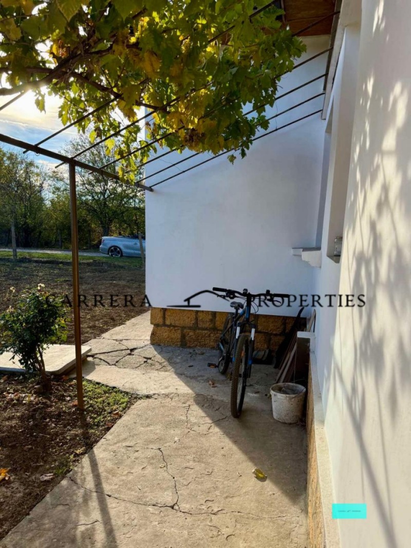 Продава КЪЩА, с. Райнино, област Разград, снимка 3 - Къщи - 52152455