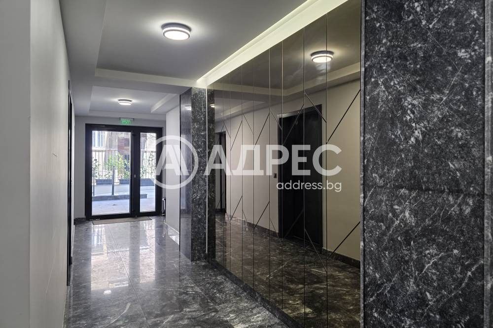 Продава 2-СТАЕН, гр. София, Център, снимка 2 - Апартаменти - 55936375