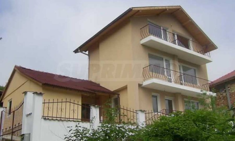 Продава ВИЛА в област Добрич, гр. Балчик - 520 кв.м / 360 000 € » 704 098.80 лв., СУПРИММО ОФИСИ В СТРАНАТА