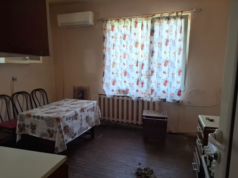 Продава  2-стаен град София , Красно село , 70 кв.м | 80961815 - изображение [5]