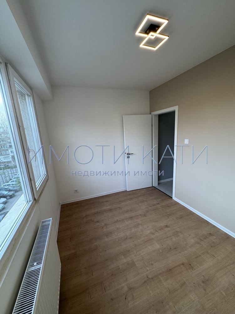 Продава 2-СТАЕН, гр. Перник, Изток, снимка 10 - Апартаменти - 54456362