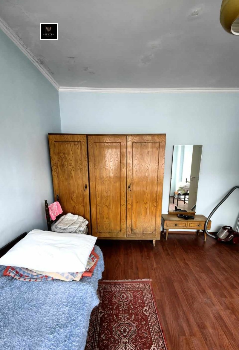 Zu verkaufen  3+ Schlafzimmer Razgrad , Zentar , 198 qm | 64453363 - Bild [7]