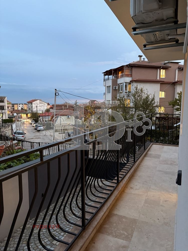 Продава ЕТАЖ ОТ КЪЩА, гр. Варна, Виница, снимка 12 - Етаж от къща - 52411406