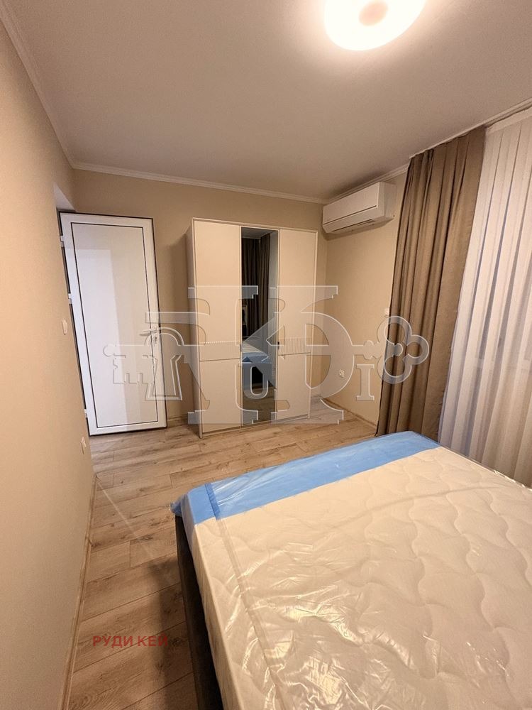 Продава ЕТАЖ ОТ КЪЩА, гр. Варна, Виница, снимка 11 - Етаж от къща - 52411406