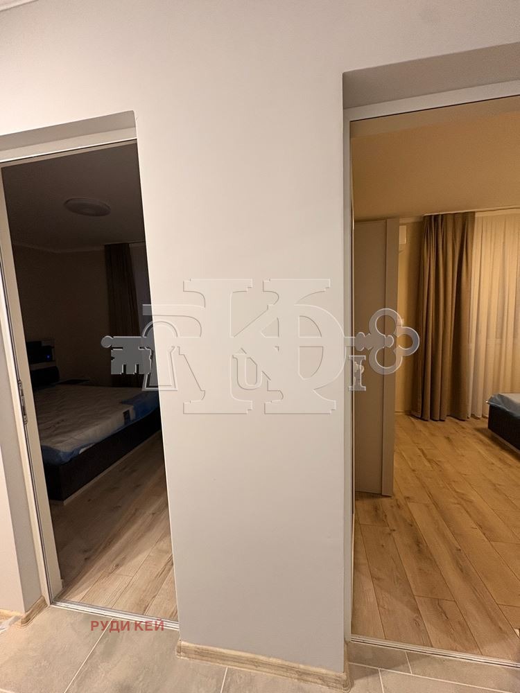 Продава ЕТАЖ ОТ КЪЩА, гр. Варна, Виница, снимка 10 - Етаж от къща - 52411406