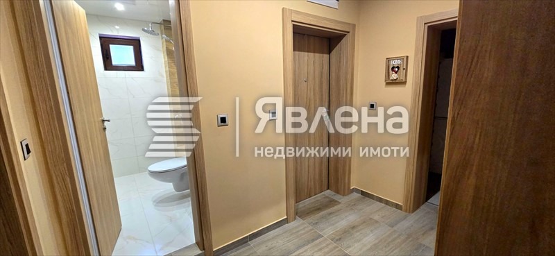 Продава ЕТАЖ ОТ КЪЩА, гр. Варна, Аспарухово, снимка 4 - Етаж от къща - 54084793