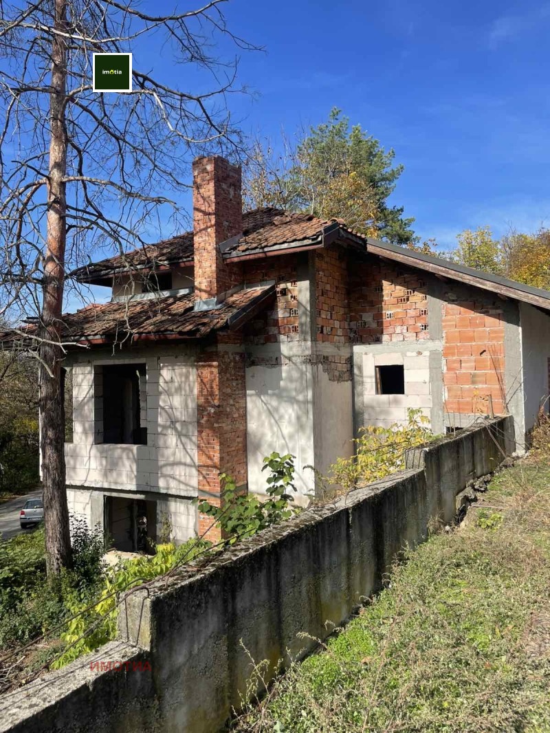 Продава КЪЩА, с. Сливек, област Ловеч, снимка 2 - Къщи - 52252362