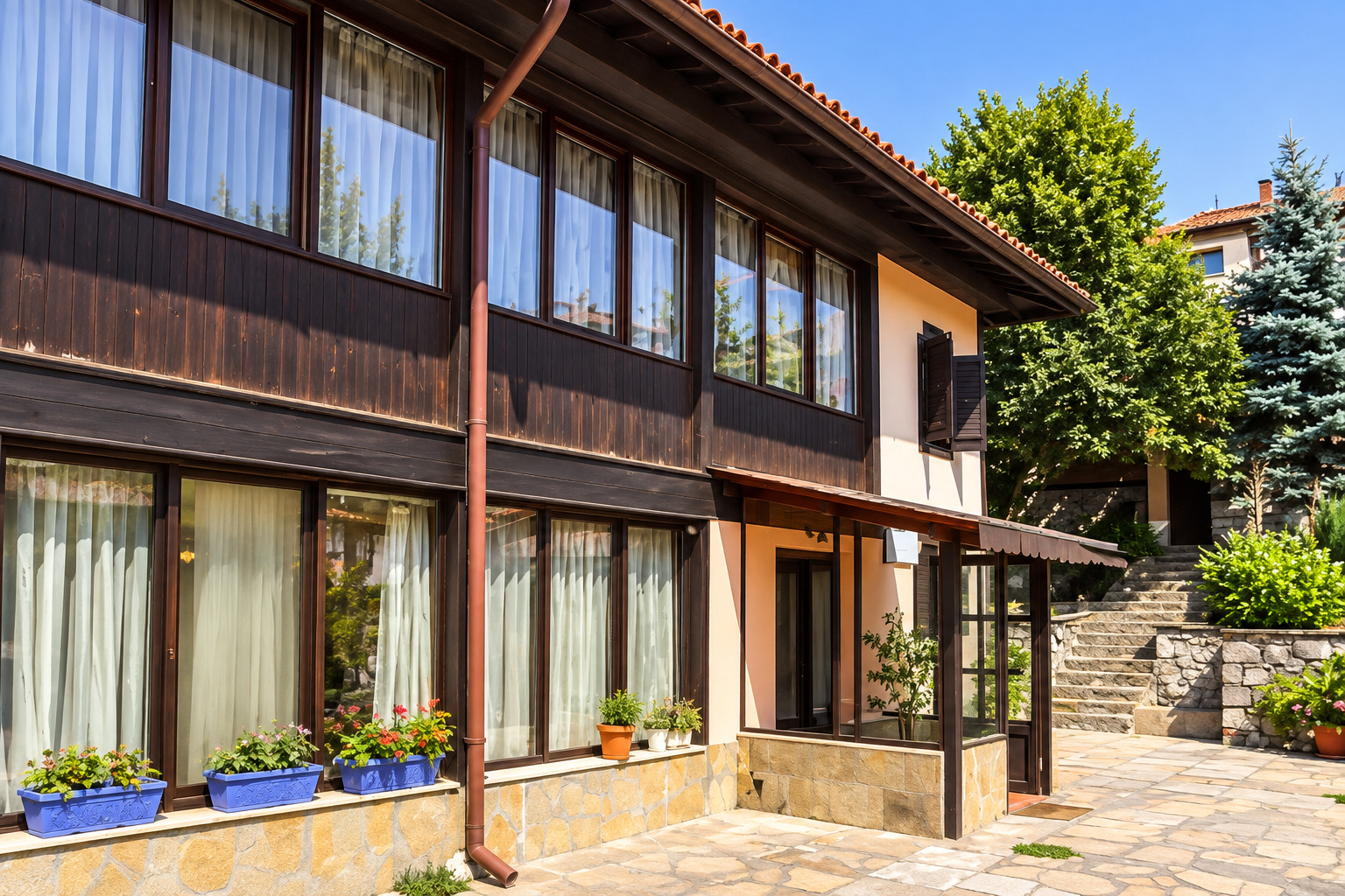 Продава КЪЩА, гр. Хасково, Любен Каравелов