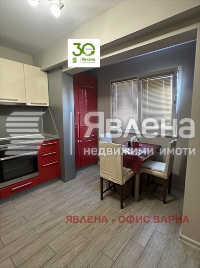 Продава 3-СТАЕН, град Варна, Цветен квартал • 165000 € / 322711.95 лв. • 73904410 1