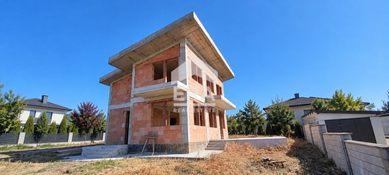 Продава КЪЩА, с. Калиманци, област Варна, снимка 2 - Къщи - 56582967