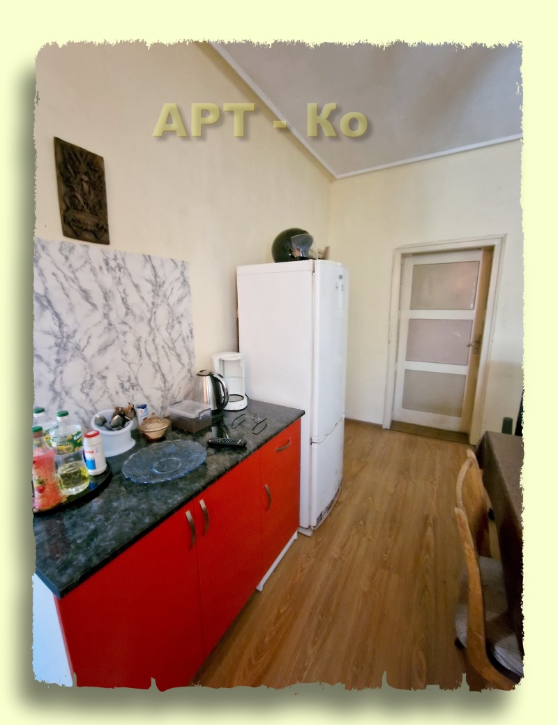 À venda  2 quartos Pernik , Centar , 100 m² | 23919190 - imagem [6]