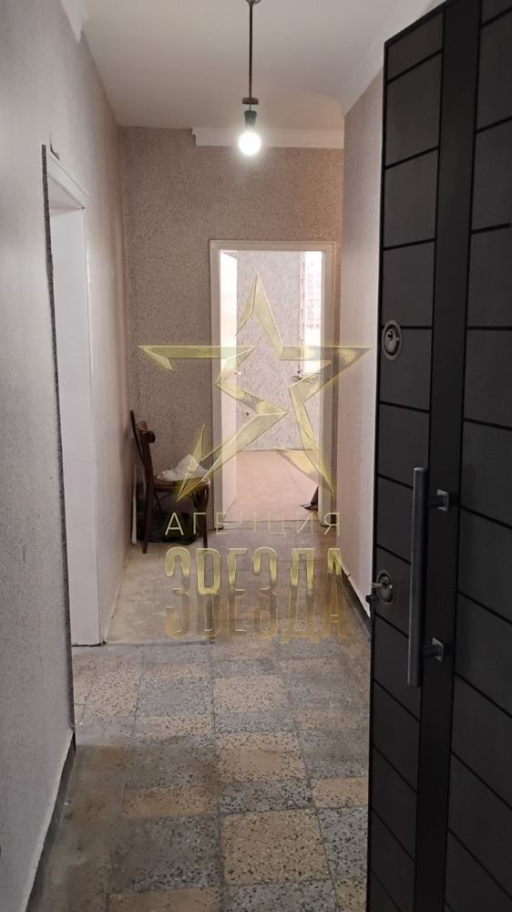 Продава 3-СТАЕН, гр. Пловдив, Изгрев, снимка 2 - Aпартаменти - 48634007