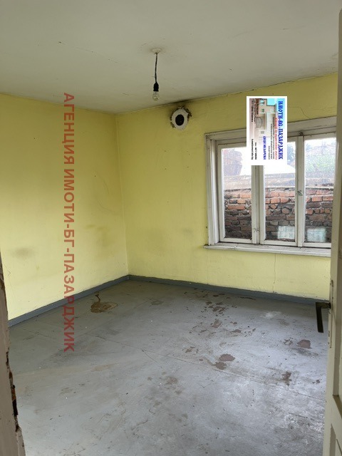 Продава КЪЩА, с. Звъничево, област Пазарджик, снимка 7 - Къщи - 56246076