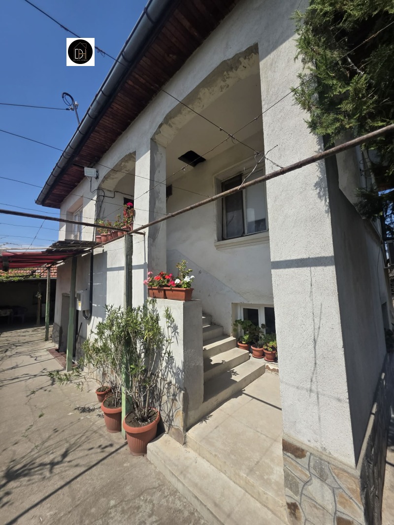 Продава КЪЩА в област Пловдив, с. Цалапица - 140 кв.м / 125 000 € » 244 478.75 лв., ДЕЛУКС ХОУМС ПЛОВДИВ