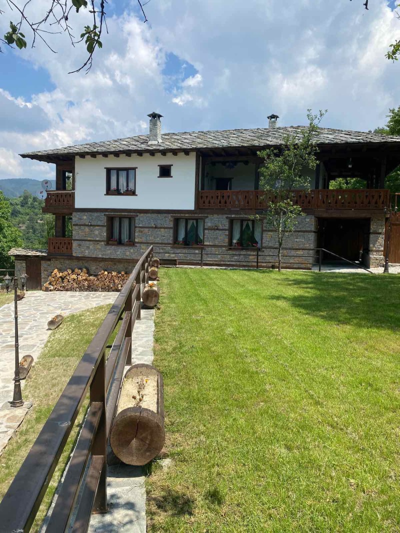 Till salu  Hotell region Blagoevgrad , Kovatjevica , 2000 kvm | 58737835 - bild [2]