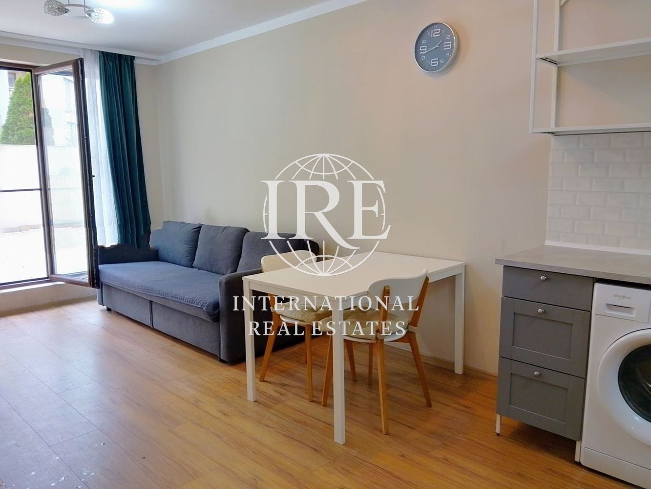 Продава 2-СТАЕН, гр. Варна, Бриз, снимка 2 - Апартаменти - 53463895