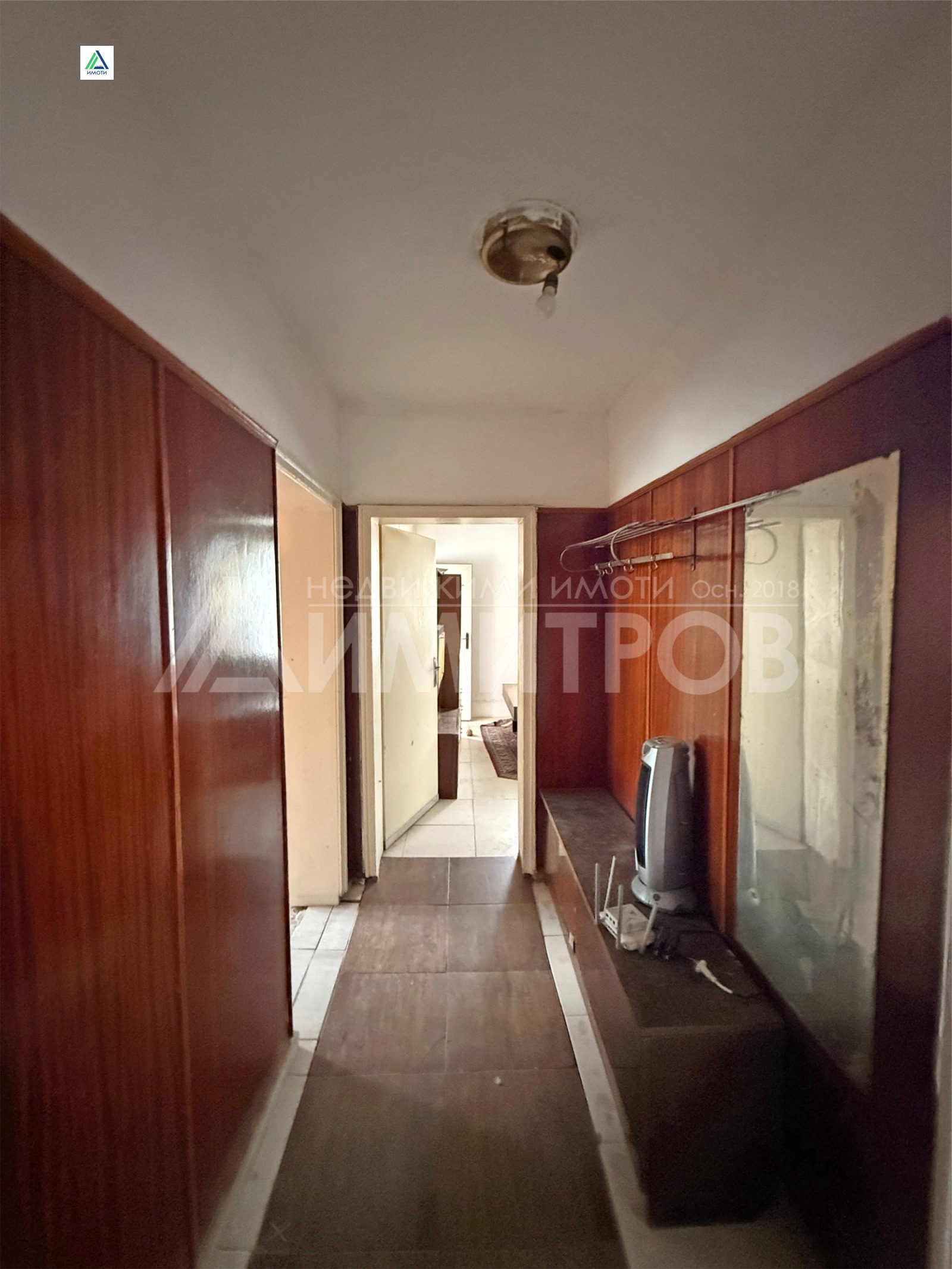 Продава ЕТАЖ ОТ КЪЩА, гр. Нови пазар, област Шумен, снимка 3 - Етаж от къща - 55615917