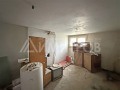 Продава  Етаж от къща област Шумен , гр. Нови пазар , 90 кв.м | 65529331 - изображение [15]