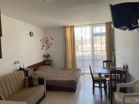 Studio c.c. Slânciev briag, regiunea Burgas 3