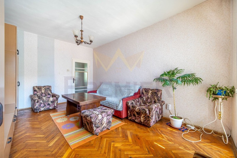 À venda  1 quarto Varna , Pobeda , 62 m² | 36982146
