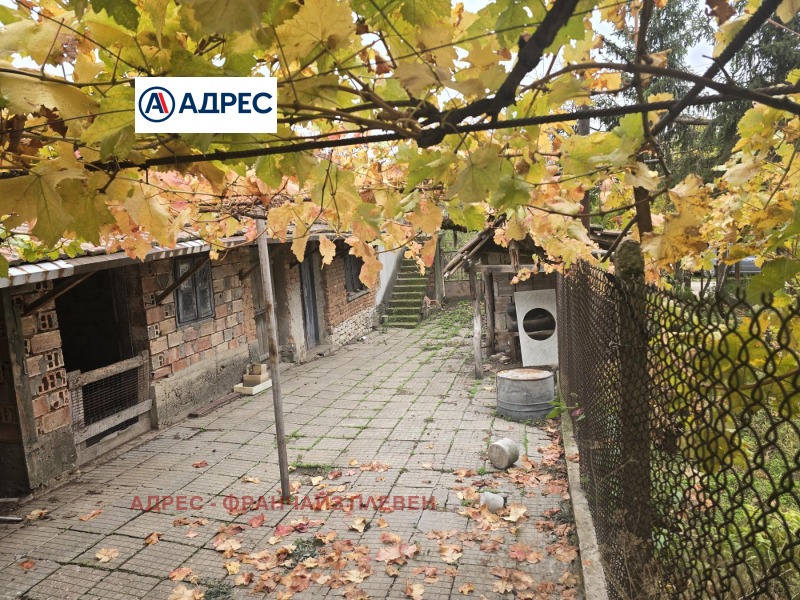 Продава КЪЩА, с. Брестовец, област Плевен, снимка 4 - Къщи - 52600317