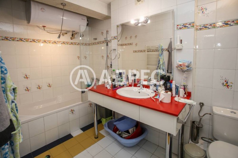 Продава  Многостаен град София , Овча купел , 213 кв.м | 70327300 - изображение [14]