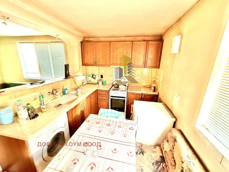 Продава ЕТАЖ ОТ КЪЩА, гр. Добрич, Червената пръст, снимка 3 - Етаж от къща - 52797312