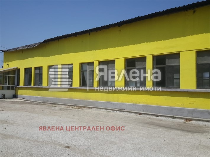 Продава ПРОМ. ПОМЕЩЕНИЕ, гр. Завет, област Разград, снимка 6 - Производствени сгради - 54198261