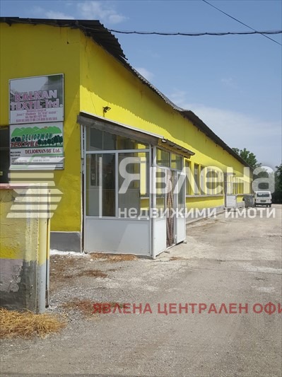 Продава ПРОМ. ПОМЕЩЕНИЕ, гр. Завет, област Разград, снимка 4 - Производствени сгради - 54198261