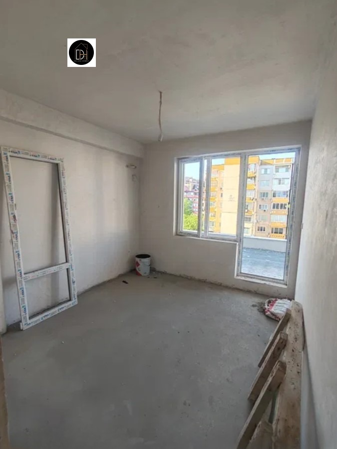 Продава 3-СТАЕН, гр. Пловдив, Южен, снимка 2 - Апартаменти - 55059113