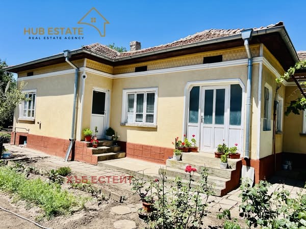 Продава  Къща област Добрич , гр. Генерал Тошево , 99 кв.м | 48940636