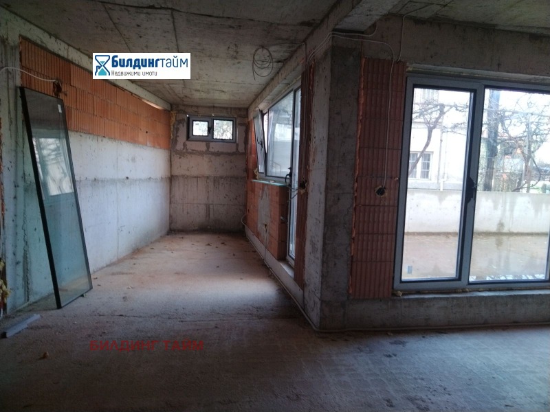 Продава 3-СТАЕН, гр. Шумен, Център, снимка 2 - Апартаменти - 53219038