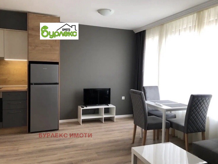 Продава 4-СТАЕН, гр. Варна, Трошево, снимка 2 - Апартаменти - 55935827