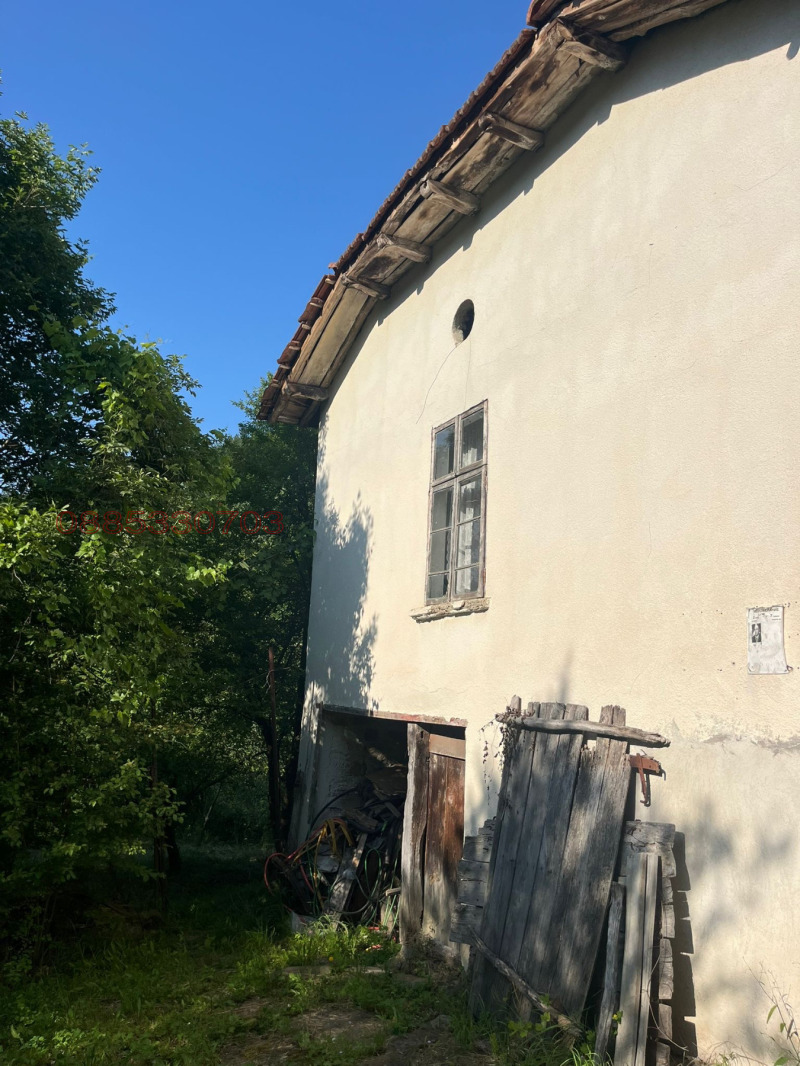 Продава КЪЩА, с. Голям извор, област Ловеч, снимка 2 - Къщи - 53051384