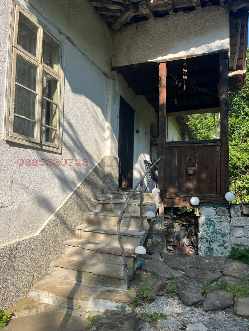 Продава КЪЩА, с. Голям извор, област Ловеч