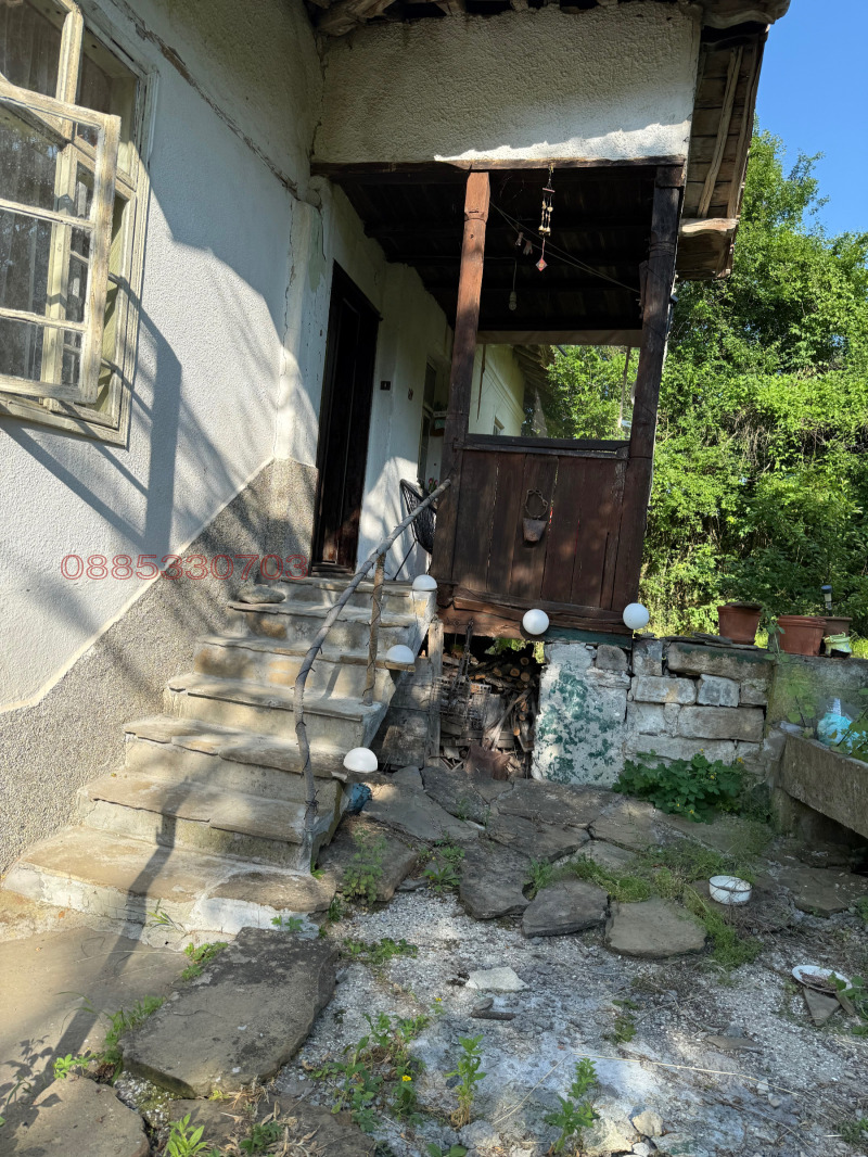 Продава КЪЩА, с. Голям извор, област Ловеч, снимка 15 - Къщи - 53051384