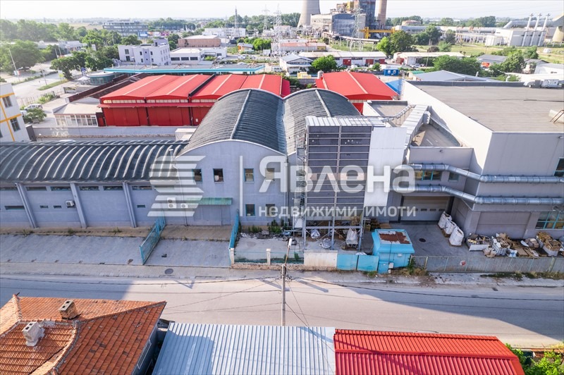 En venta  Edificio industrial Plovdiv , Industrialna zona - Sever , 8199 metros cuadrados | 46131540 - imagen [16]