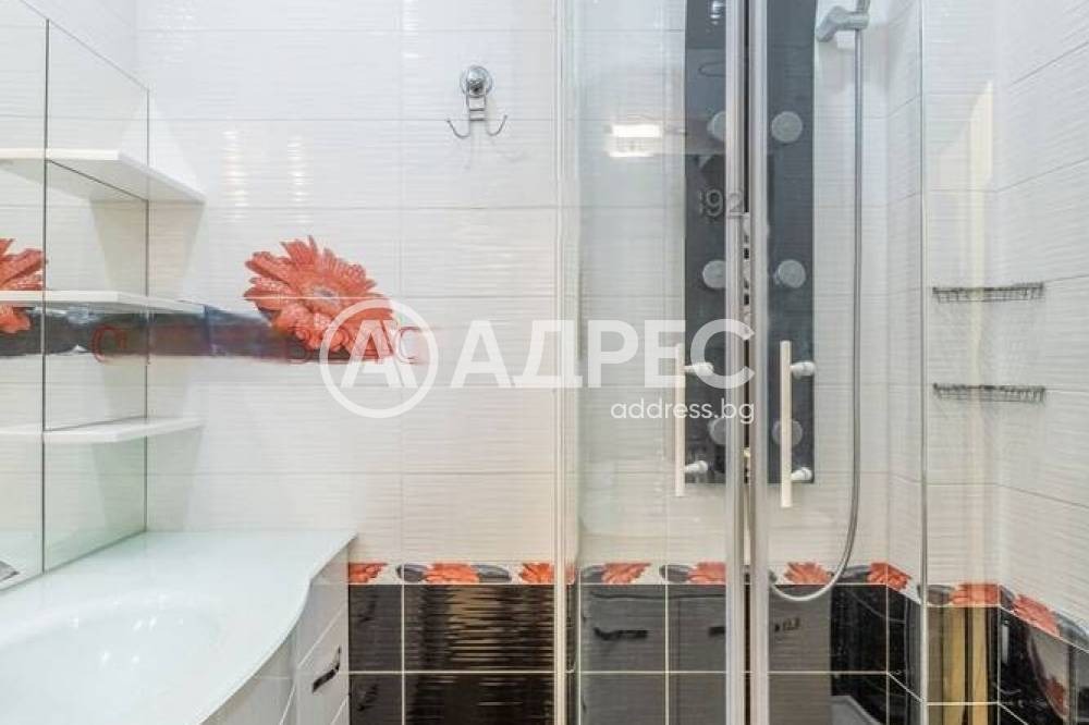 Продава 3-СТАЕН, гр. София, Център, снимка 8 - Апартаменти - 55101461