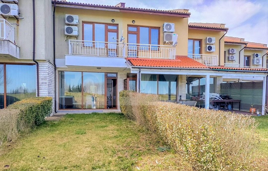Продава КЪЩА, гр. Балчик, област Добрич, снимка 2 - Къщи - 40079752