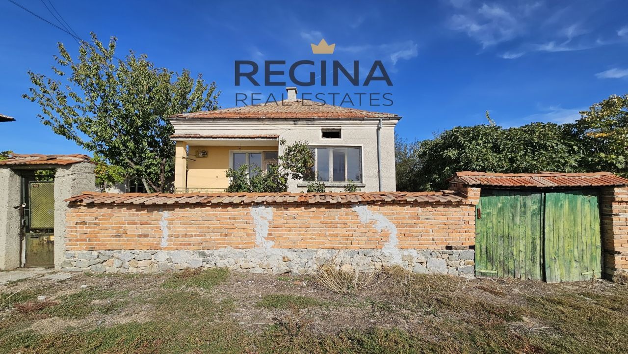 Продава КЪЩА, с. Беловица, област Пловдив, снимка 2 - Къщи - 53912945