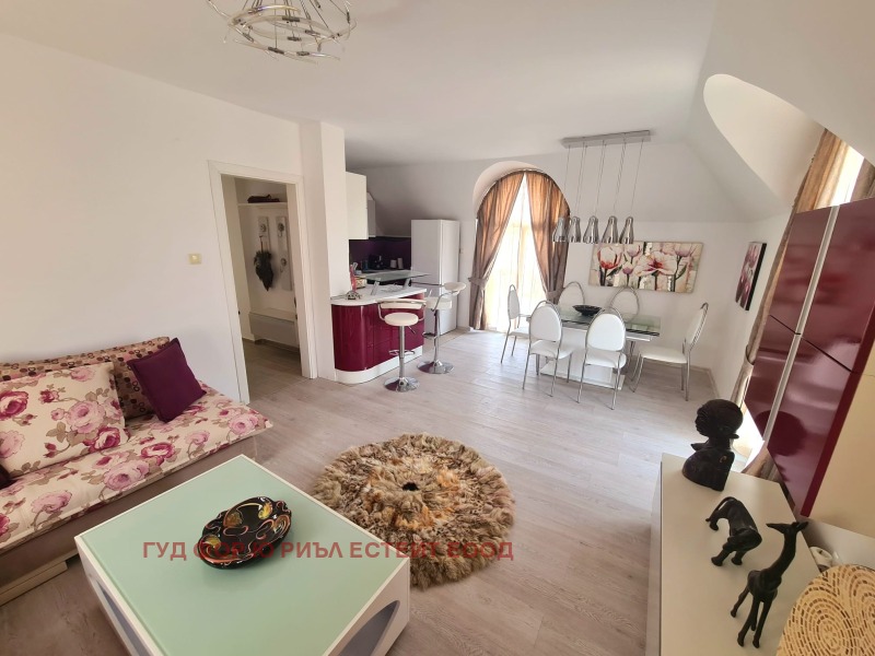 Продава КЪЩА, гр. София, Карпузица