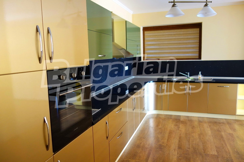 Продава КЪЩА, с. Николаевка, област Варна, снимка 10 - Къщи - 52664386