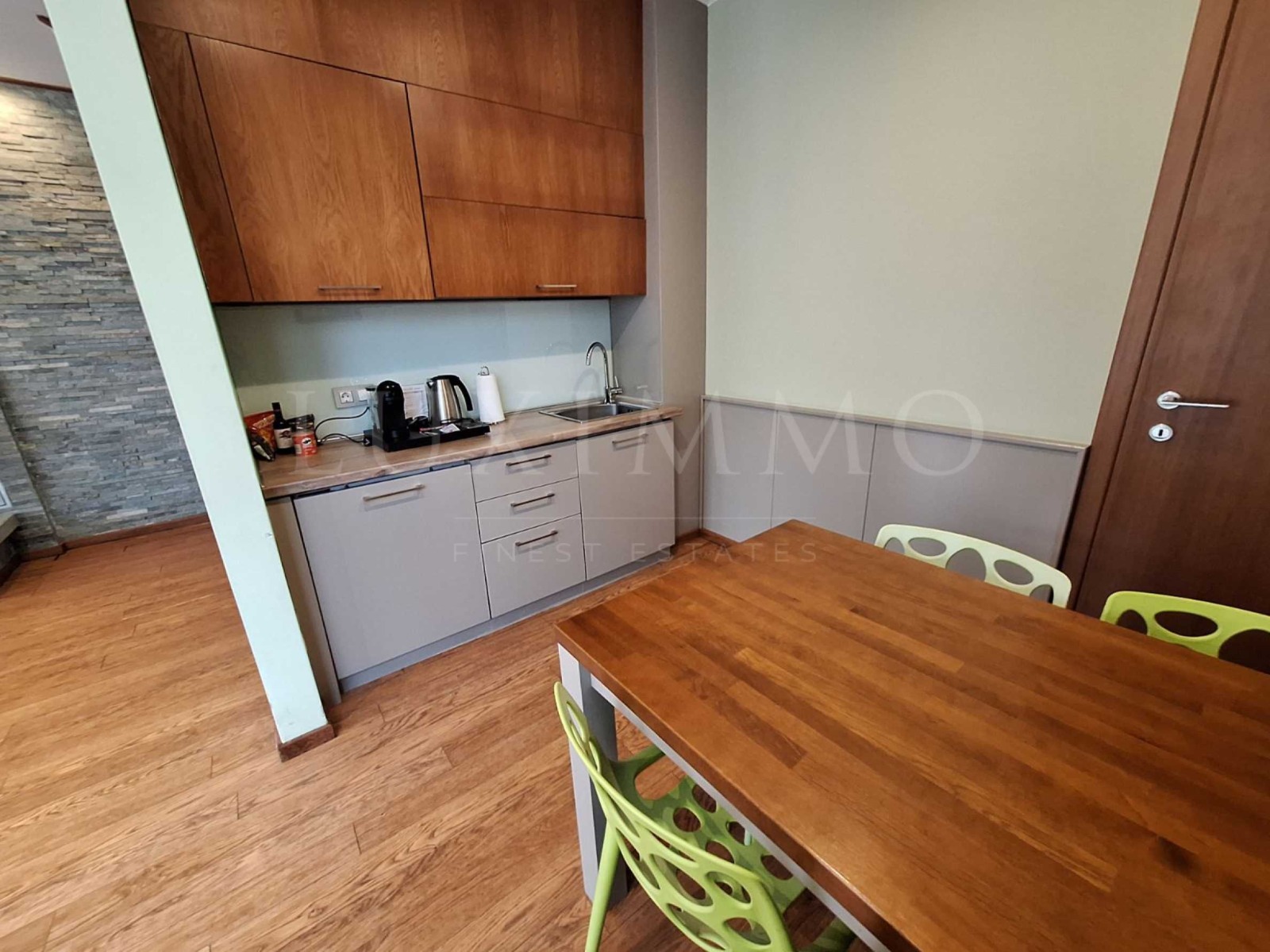 Продава КЪЩА, гр. Добринище, област Благоевград, снимка 5 - Къщи - 55402745