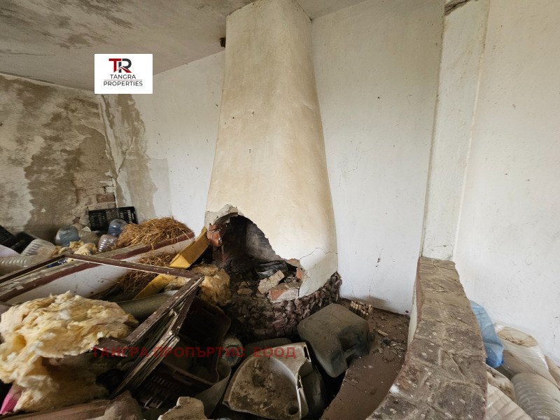 Продава ВИЛА, с. Калище, област Перник, снимка 4 - Вили - 52122875