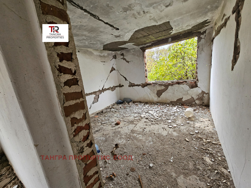 Продава ВИЛА, с. Калище, област Перник, снимка 3 - Вили - 52122875