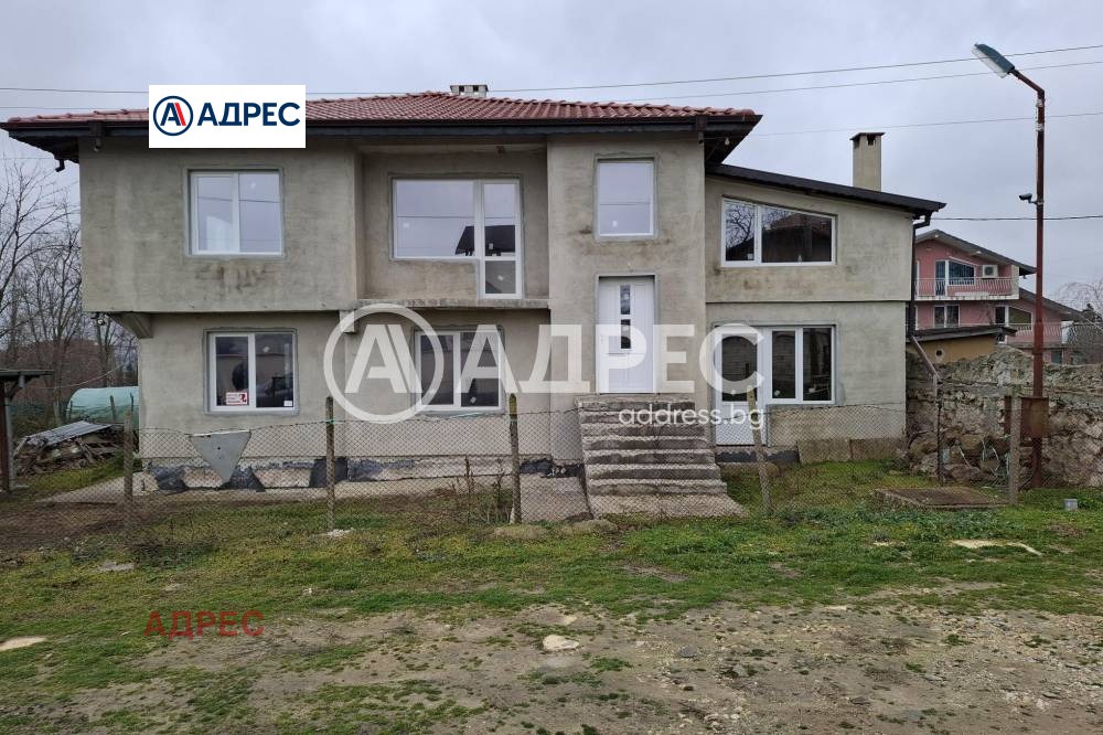 Продава КЪЩА, с. Близнаци, област Варна, снимка 2 - Къщи - 54073089
