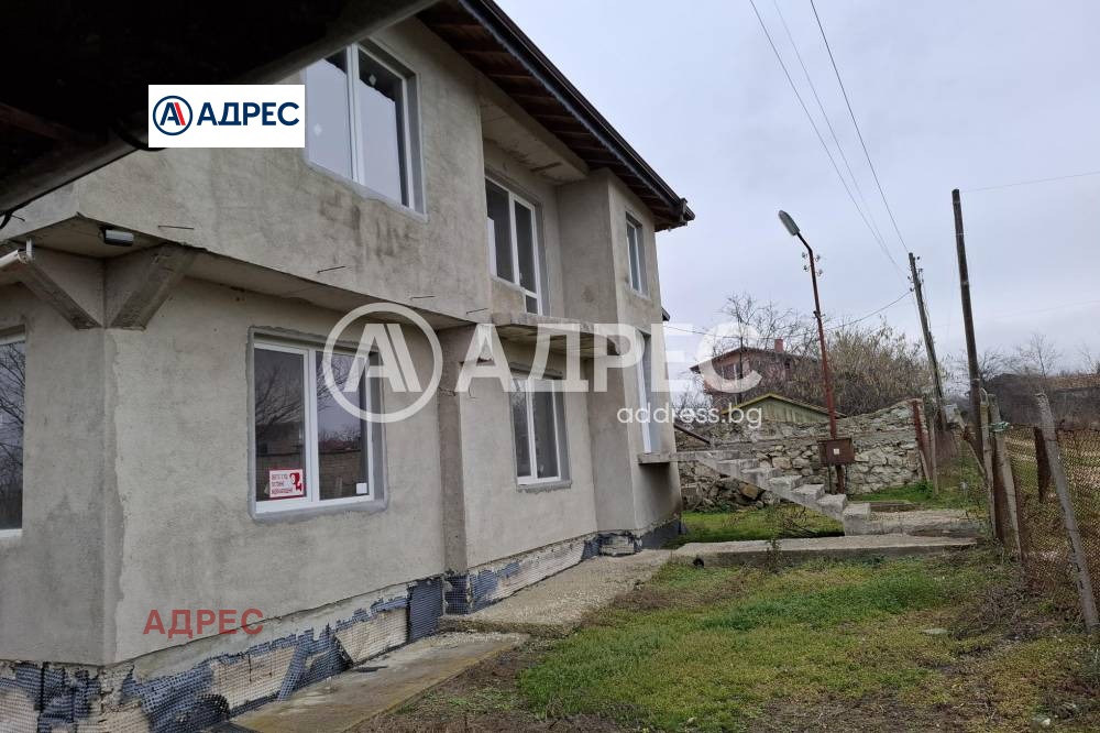 Продава КЪЩА, с. Близнаци, област Варна, снимка 12 - Къщи - 54073089