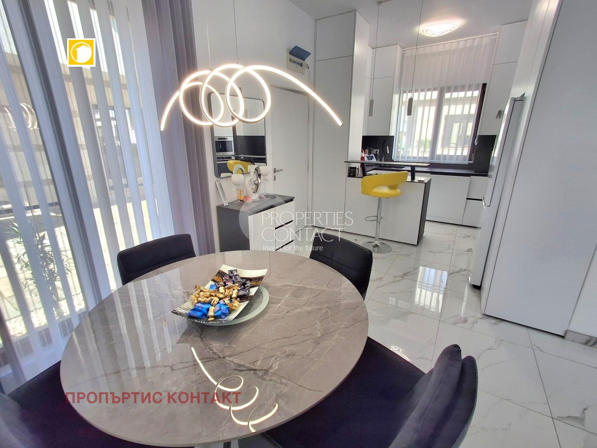 Продава КЪЩА, гр. Бургас, Сарафово, снимка 2 - Къщи - 54210485