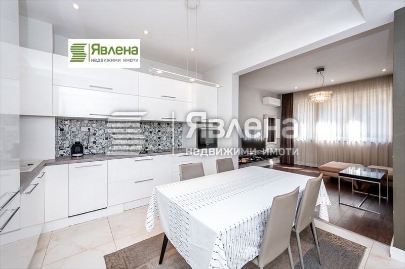 На продаж  1 спальня София , Център , 65 кв.м | 20854093